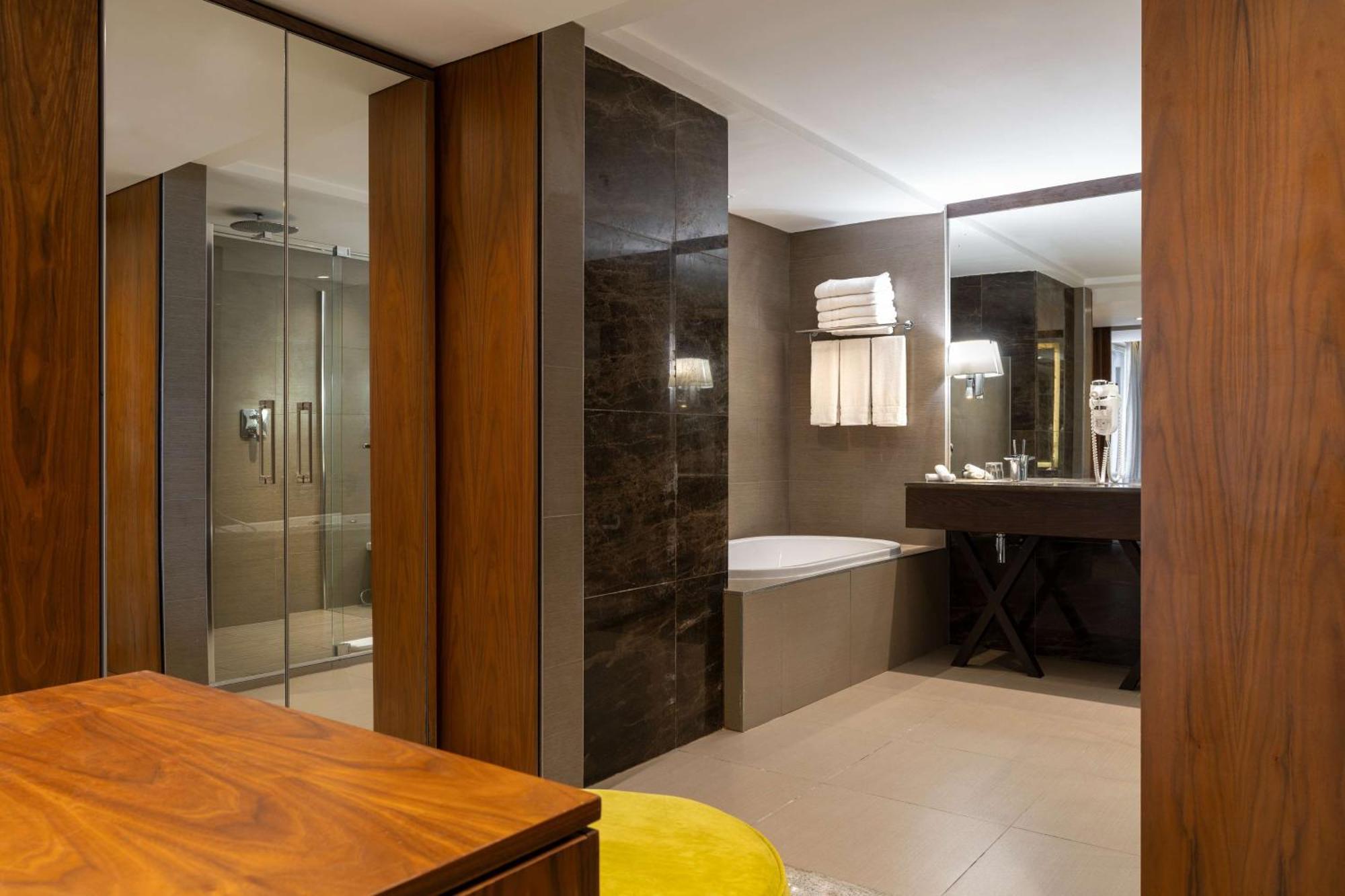 Radisson Blu Okoume Palace Hotel, Libreville Zewnętrze zdjęcie