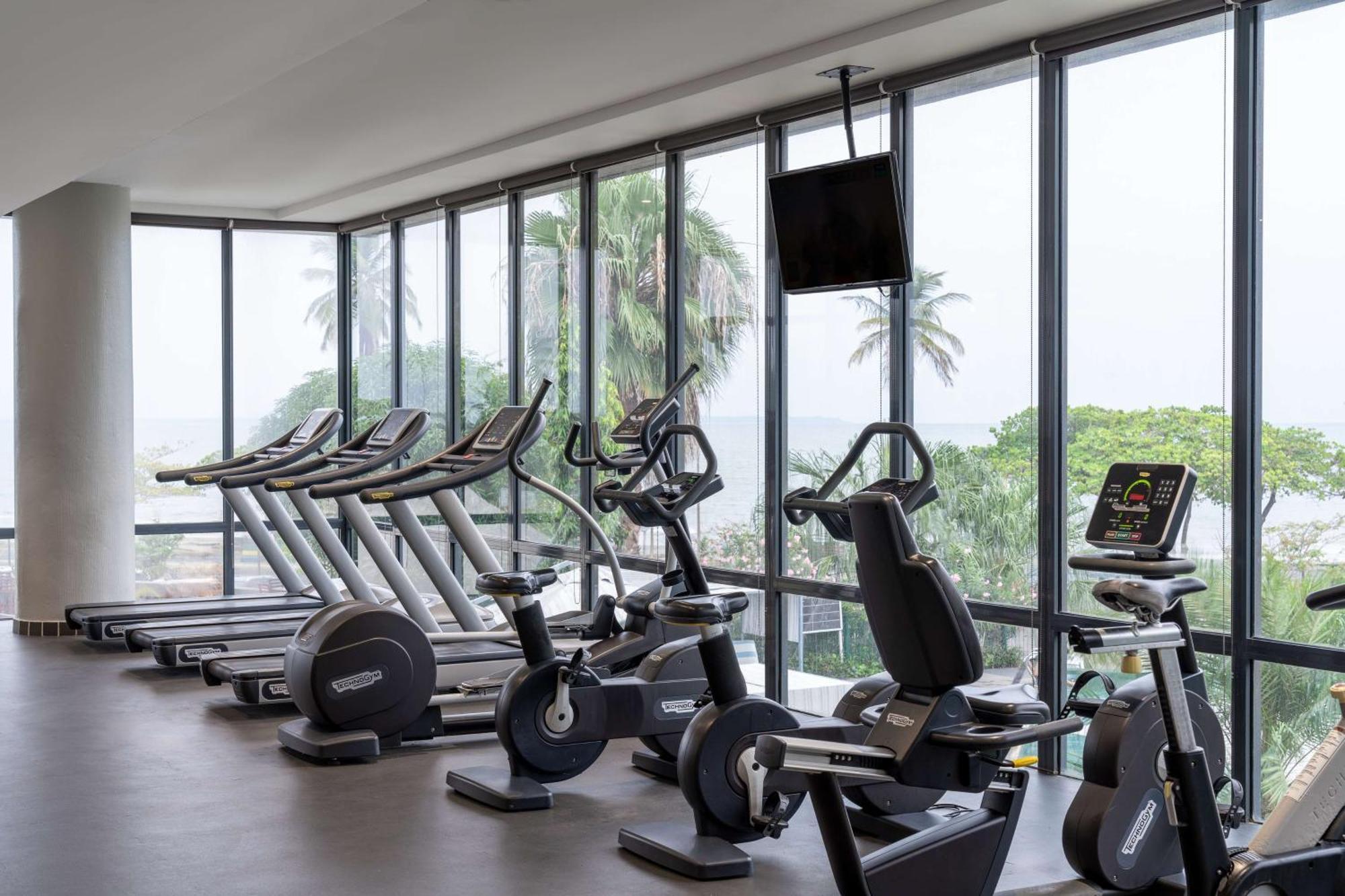 Radisson Blu Okoume Palace Hotel, Libreville Zewnętrze zdjęcie