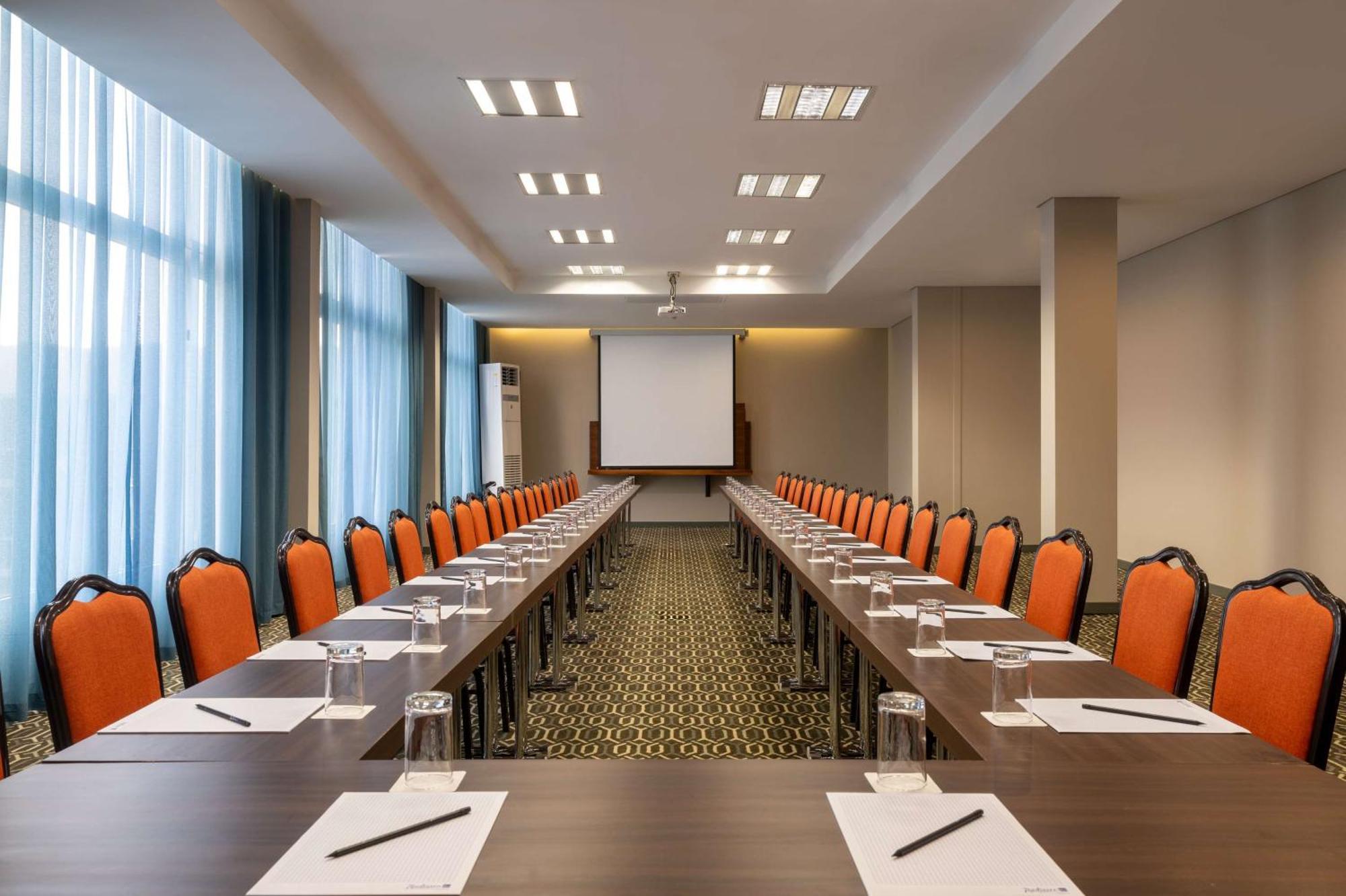 Radisson Blu Okoume Palace Hotel, Libreville Zewnętrze zdjęcie