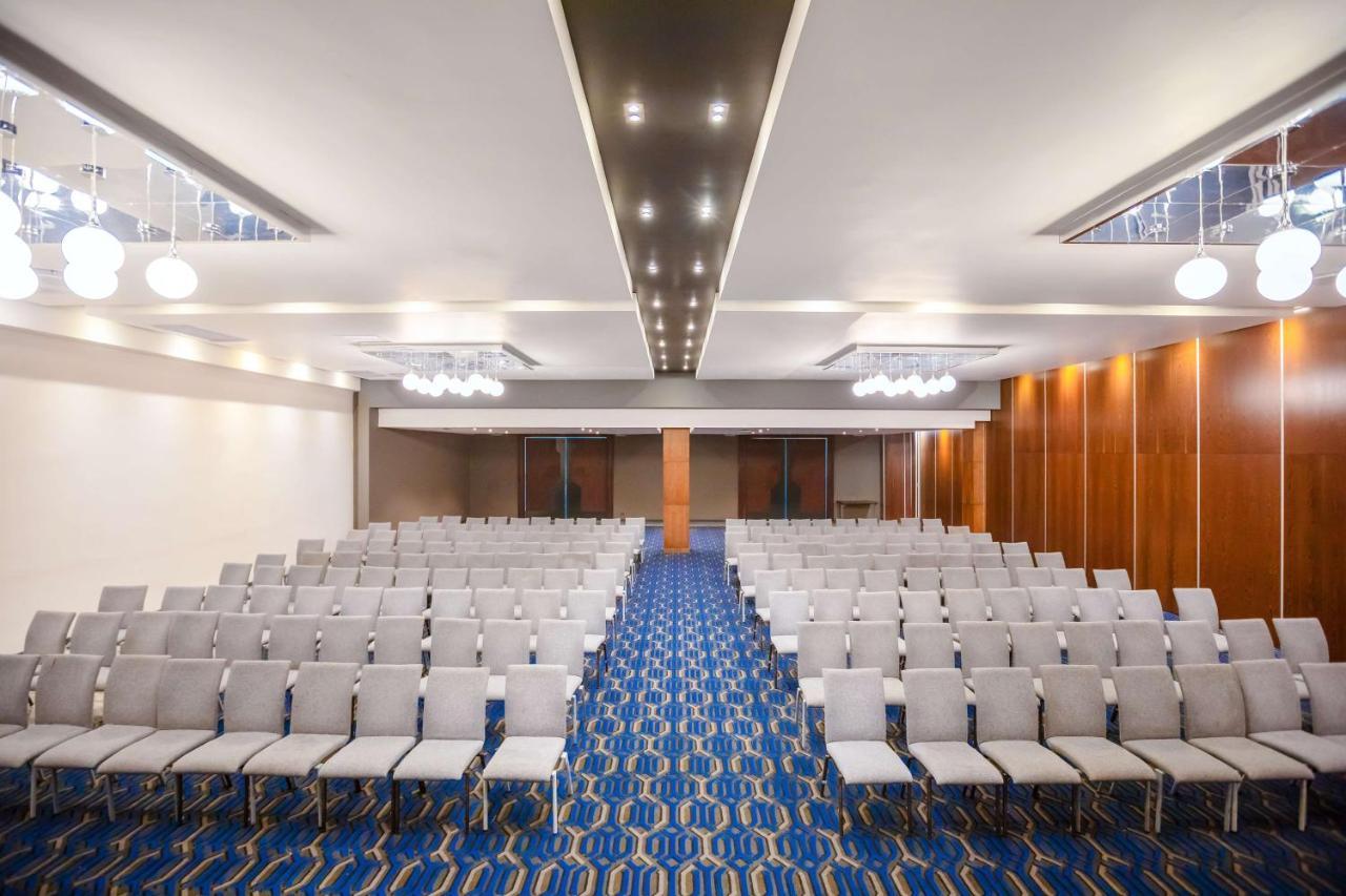 Radisson Blu Okoume Palace Hotel, Libreville Zewnętrze zdjęcie